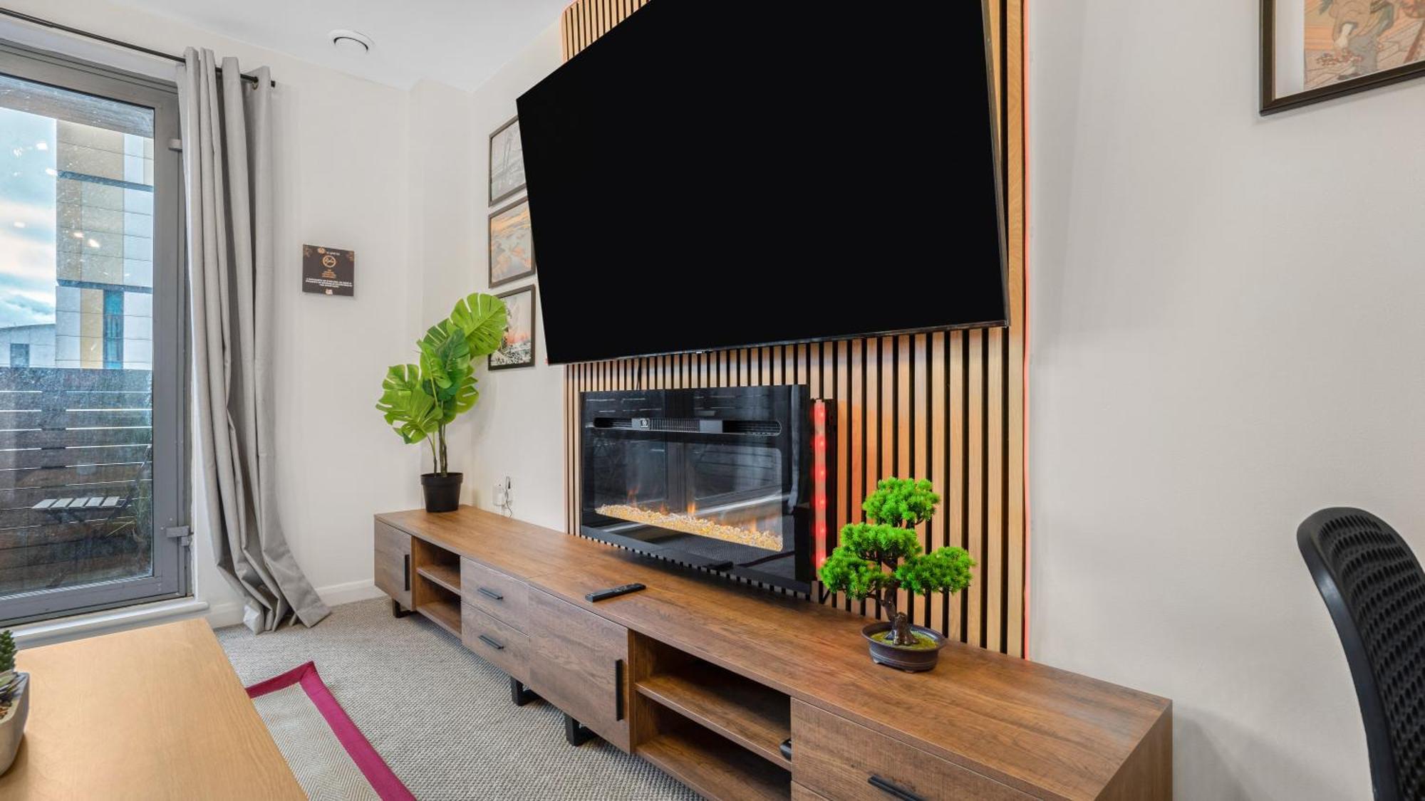 Japanese Suite 2Bed 2Bath, Free Park, Netfix, 75 Inch Tv, Games - City Centre- Maihom Birmingham Buitenkant foto